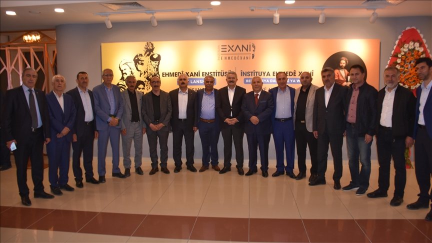 Li bajarê Wanê yê Bakurê Kurdistanê Enstîtuya Ehmedê Xanî hat vekirin.